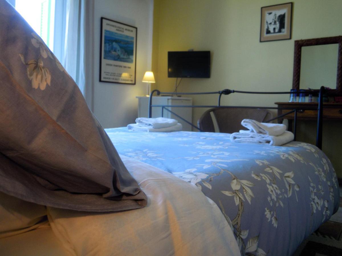 Hotel Blue Dolphin Batsi Exterior foto