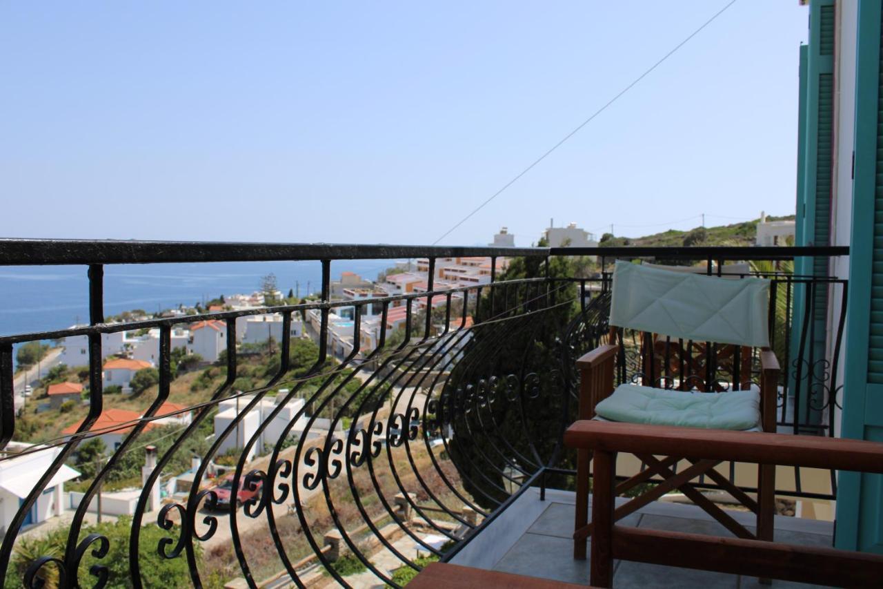 Hotel Blue Dolphin Batsi Exterior foto