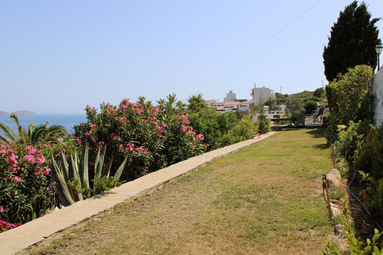 Hotel Blue Dolphin Batsi Exterior foto