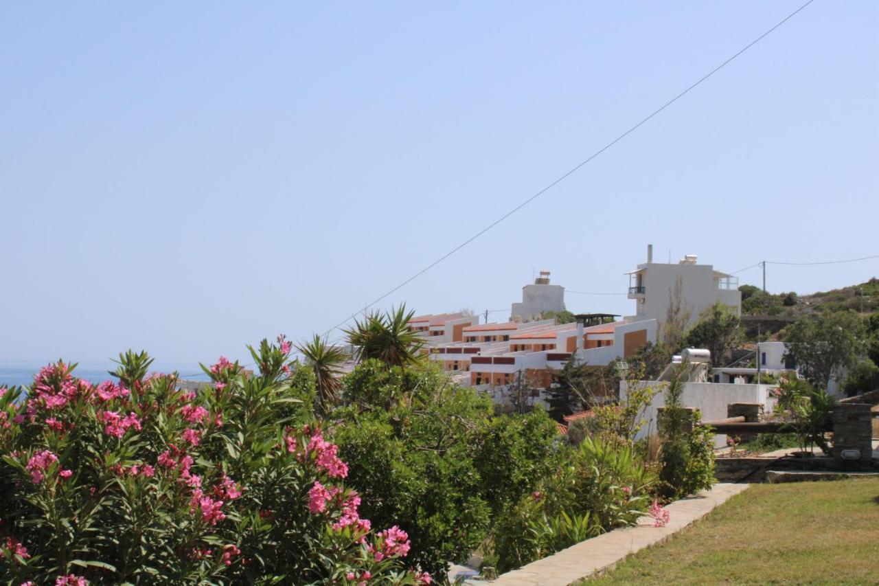 Hotel Blue Dolphin Batsi Exterior foto