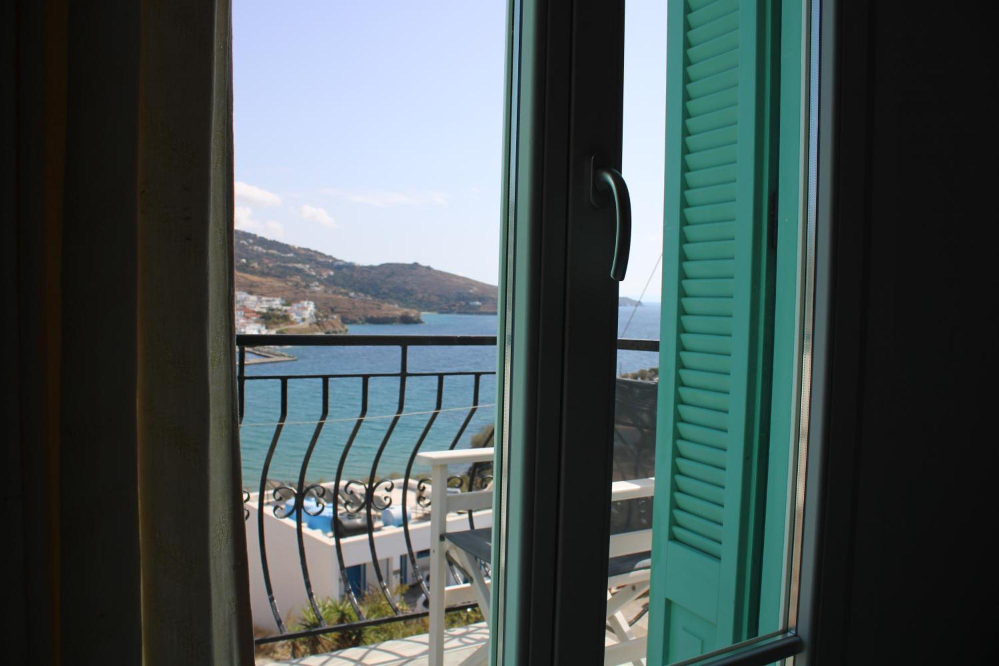 Hotel Blue Dolphin Batsi Exterior foto